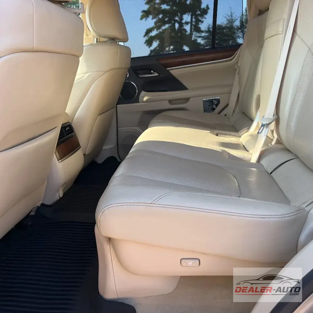 2020 Lexus LX 570 Three-Row