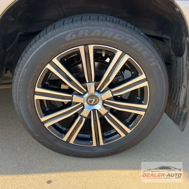 2020 Lexus LX 570 Three-Row
