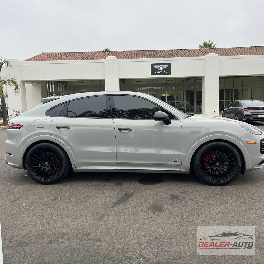 2021 Porsche Cayenne GTS