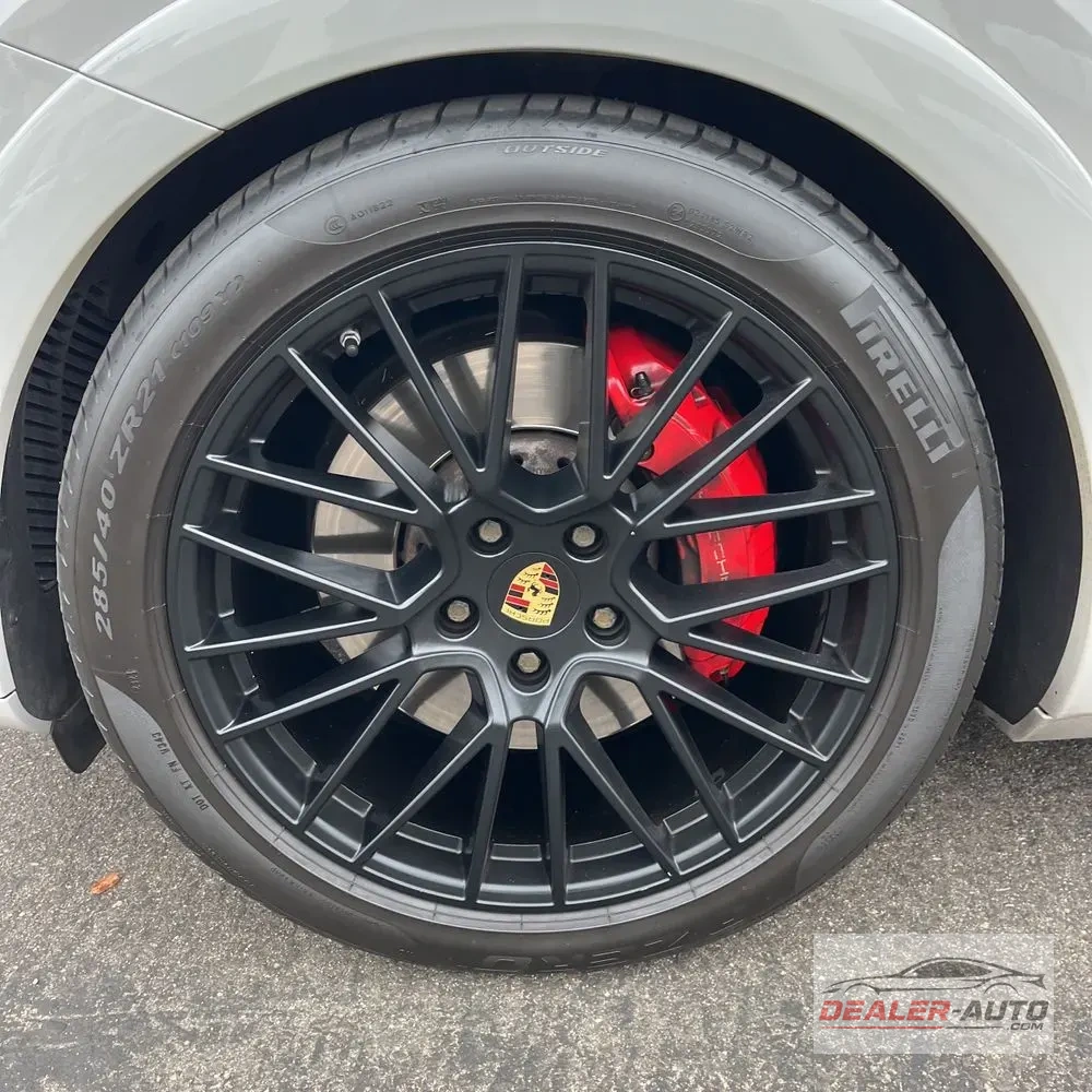 2021 Porsche Cayenne GTS