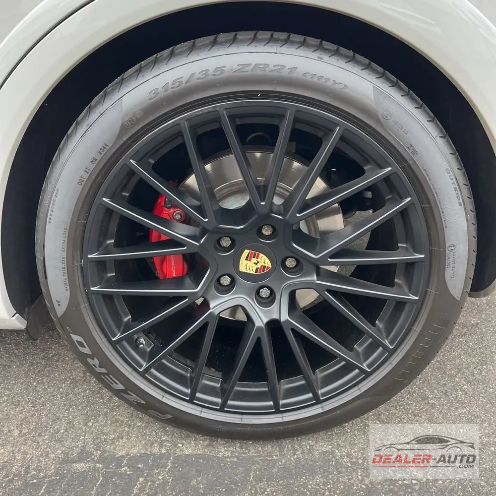 2021 Porsche Cayenne GTS