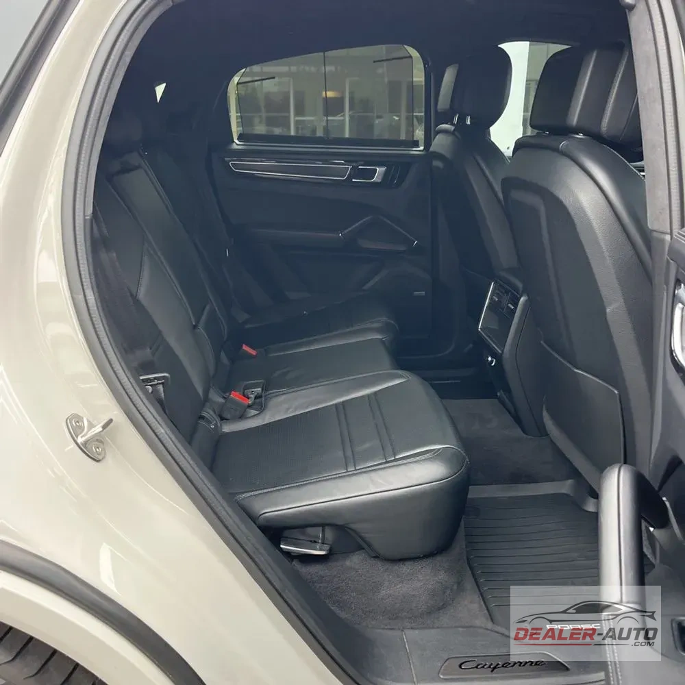 2021 Porsche Cayenne GTS