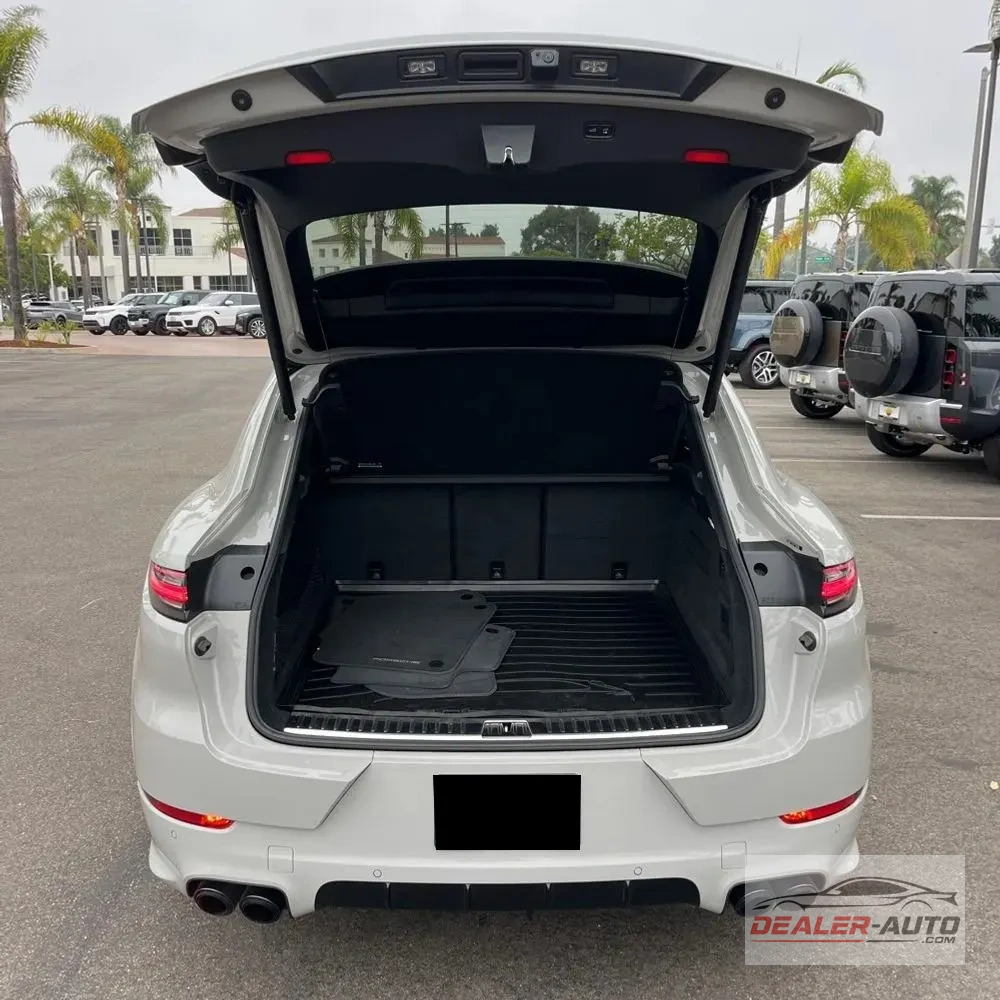 2021 Porsche Cayenne GTS