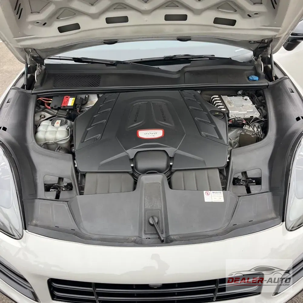 2021 Porsche Cayenne GTS