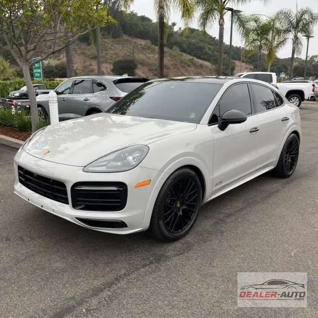 2021 Porsche Cayenne GTS