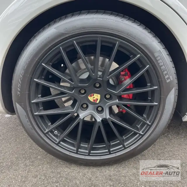2021 Porsche Cayenne GTS