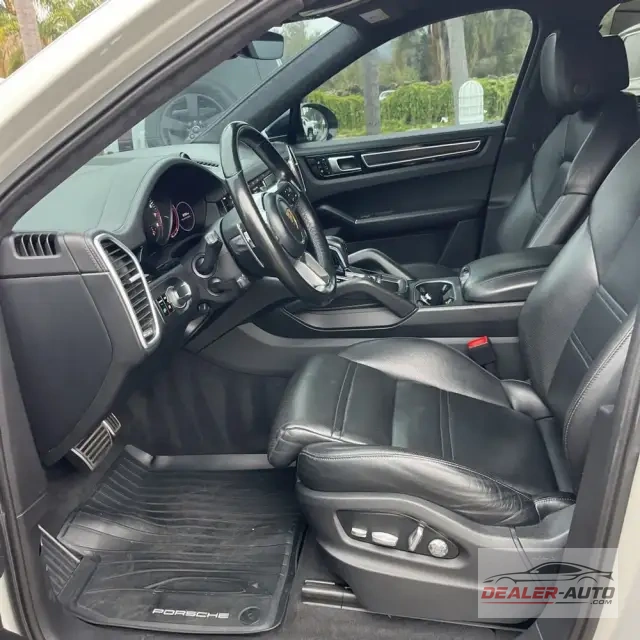 2021 Porsche Cayenne GTS