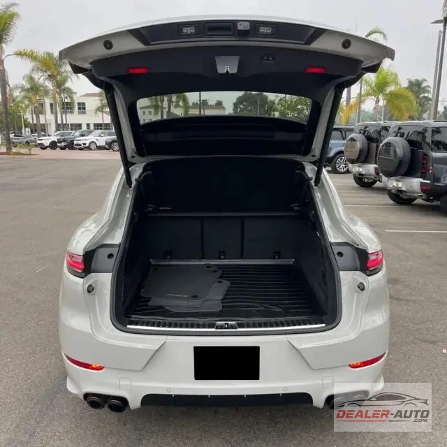 2021 Porsche Cayenne GTS