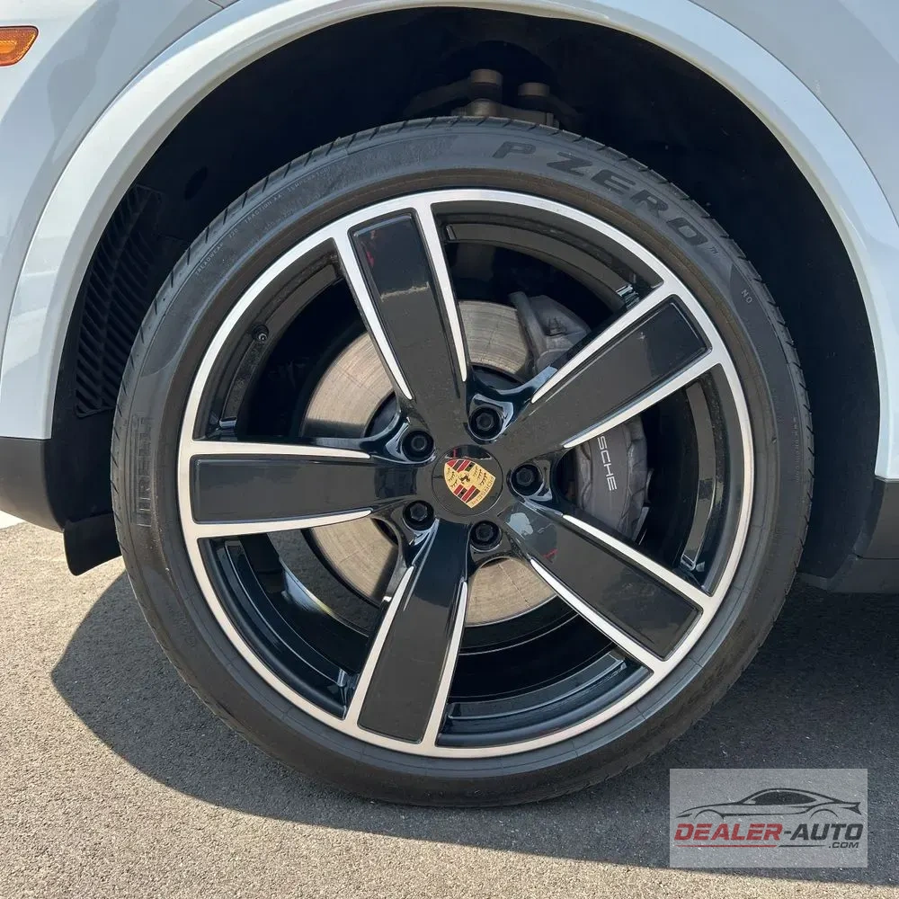 2022 Porsche Cayenne Coupe
