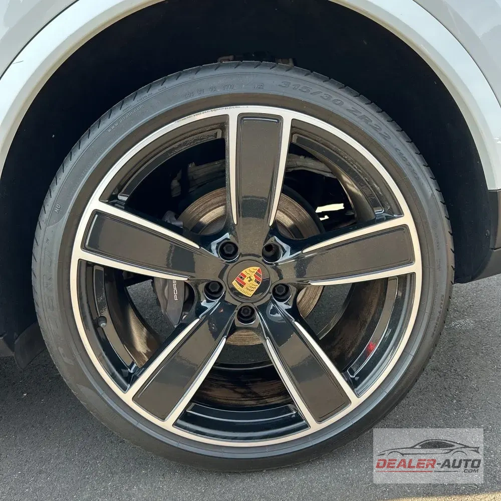 2022 Porsche Cayenne Coupe