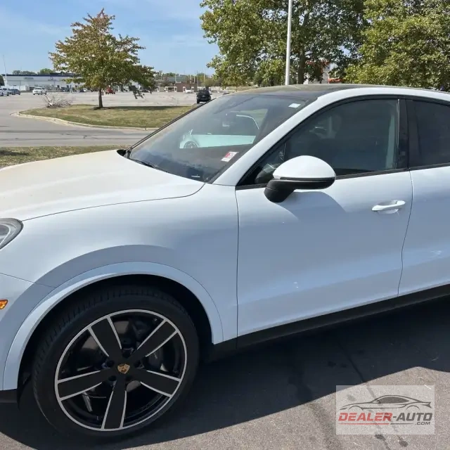 2022 Porsche Cayenne Coupe