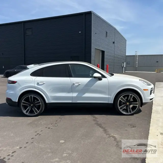 2022 Porsche Cayenne Coupe