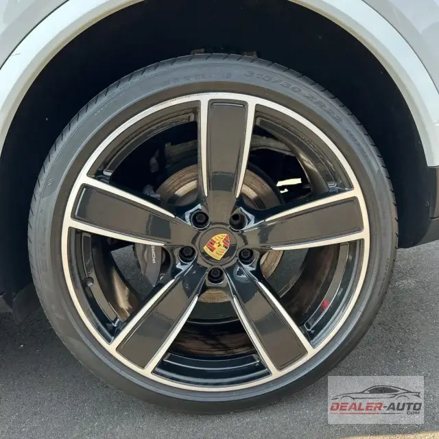 2022 Porsche Cayenne Coupe