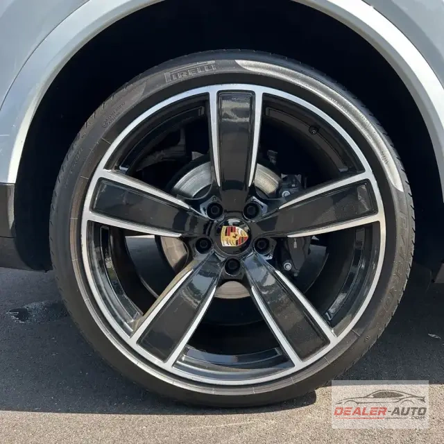 2022 Porsche Cayenne Coupe