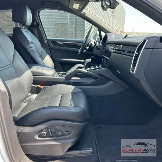 2022 Porsche Cayenne Coupe