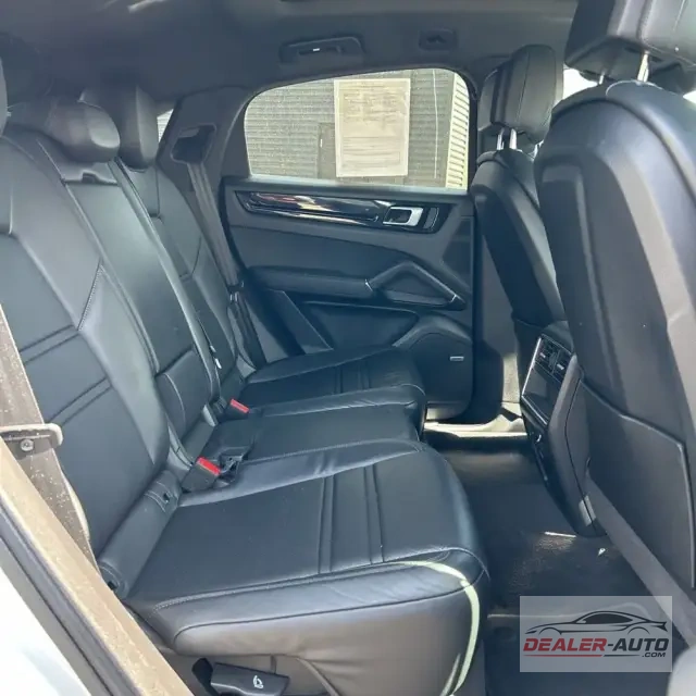 2022 Porsche Cayenne Coupe