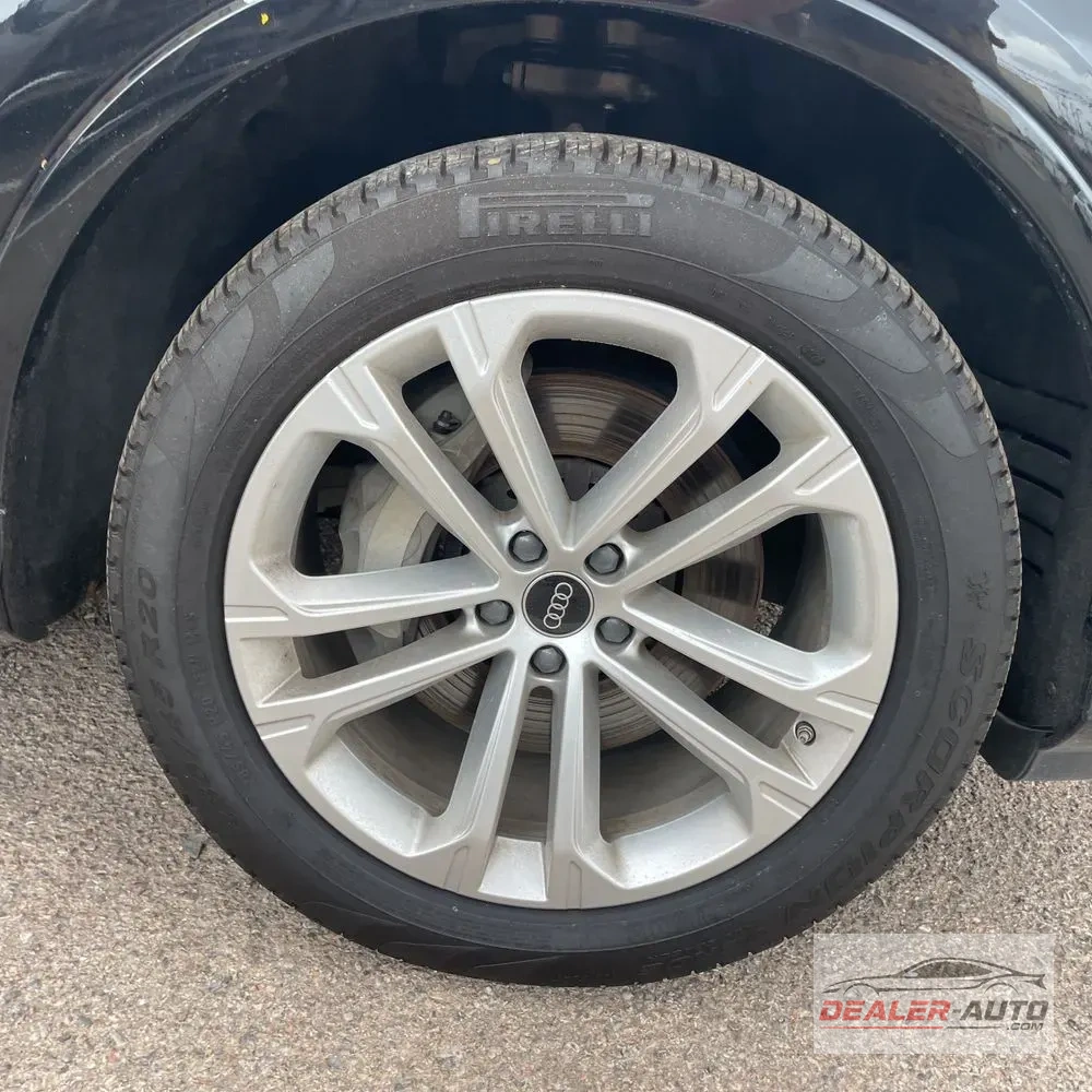 2025 Audi Q7 Premium Plus 55