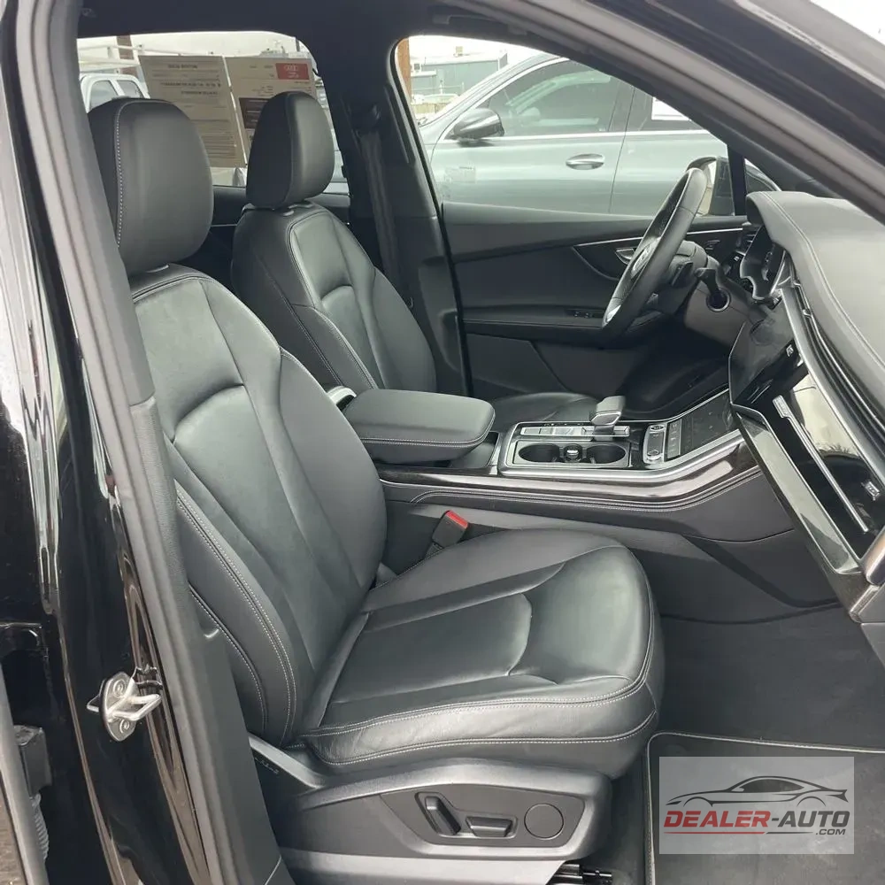 2025 Audi Q7 Premium Plus 55