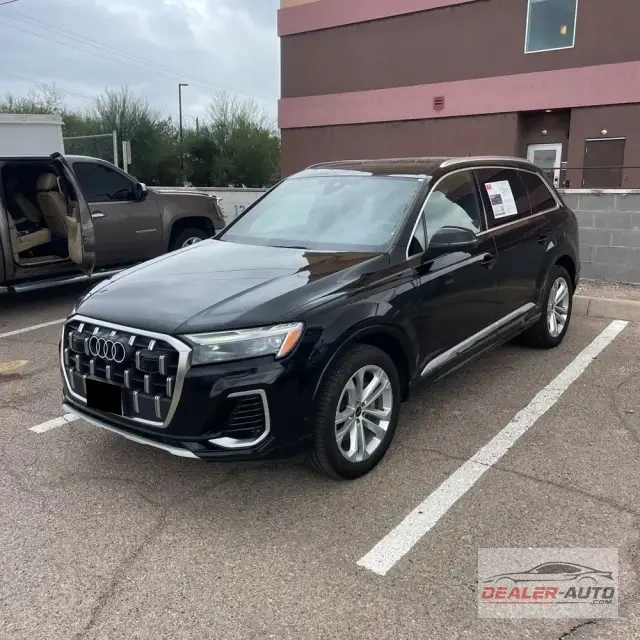 2025 Audi Q7 Premium Plus 55