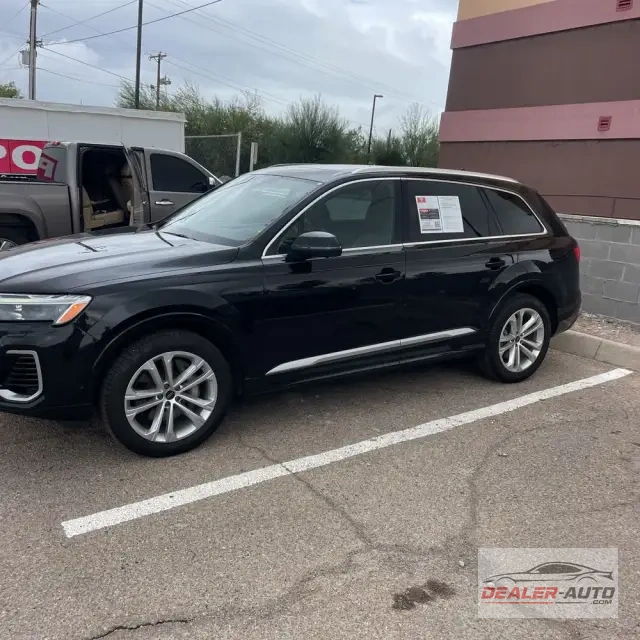 2025 Audi Q7 Premium Plus 55