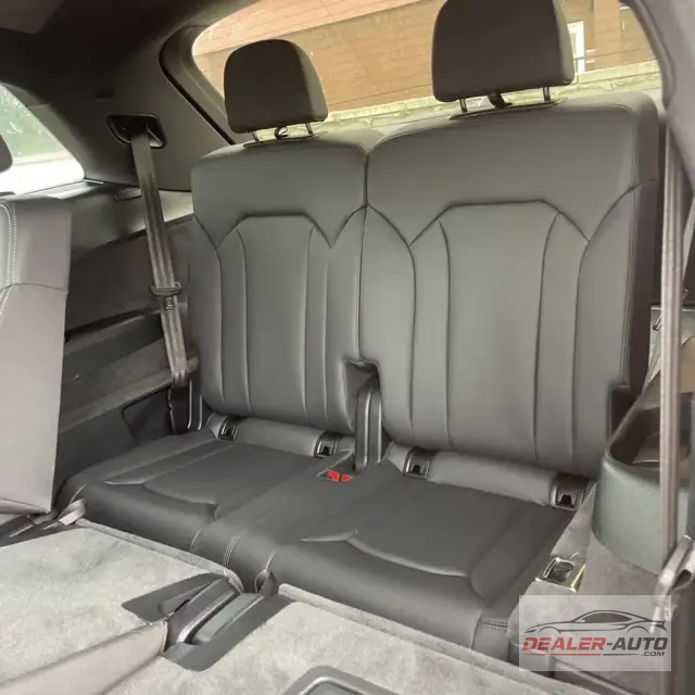 2025 Audi Q7 Premium Plus 55