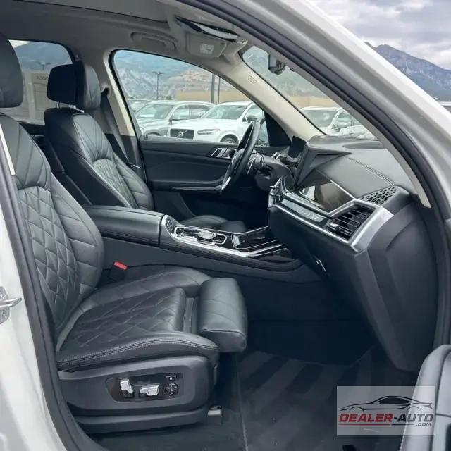 2024 BMW X7 XDrive40i