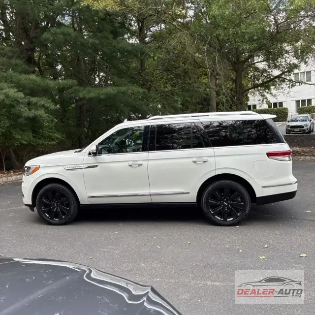 2022 Lincoln Navigator Reserve
