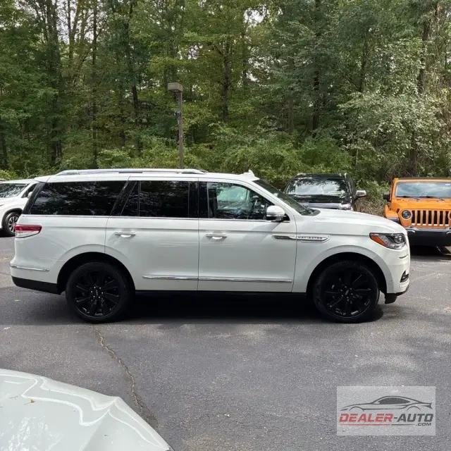 2022 Lincoln Navigator Reserve