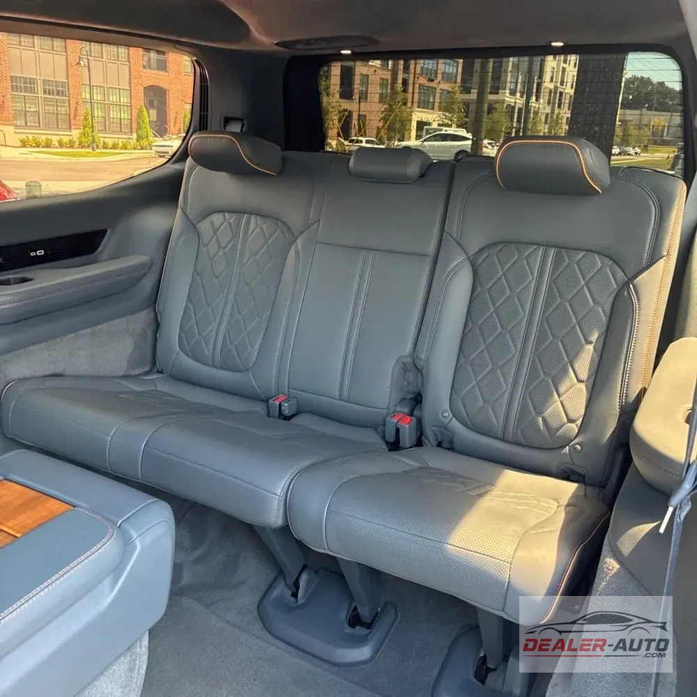 2022 Jeep Grand Wagoneer Series III