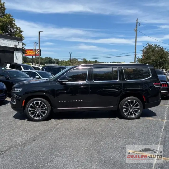 2022 Jeep Grand Wagoneer Series III