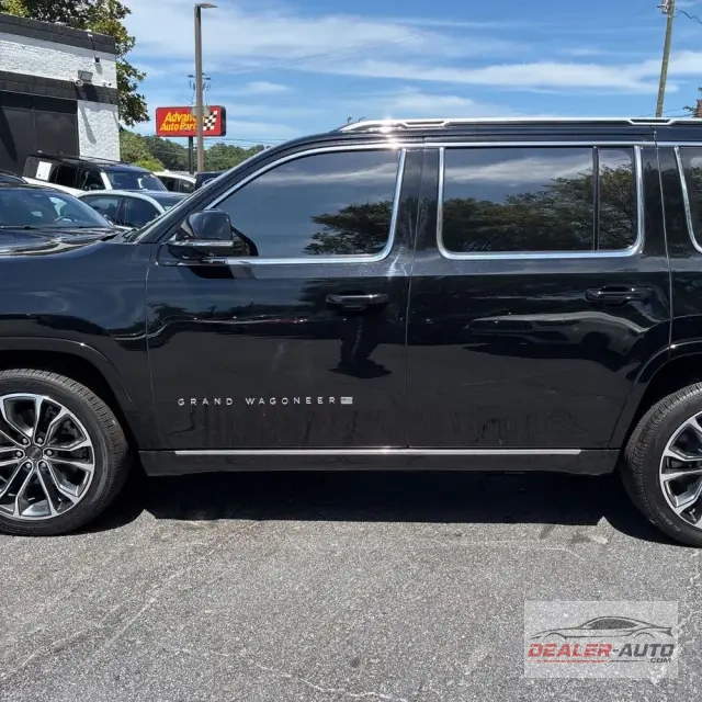 2022 Jeep Grand Wagoneer Series III