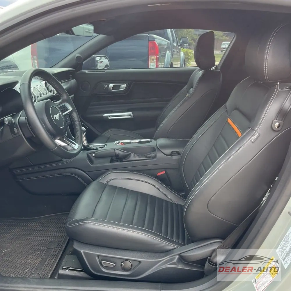 2022 Ford Mustang Mach 1