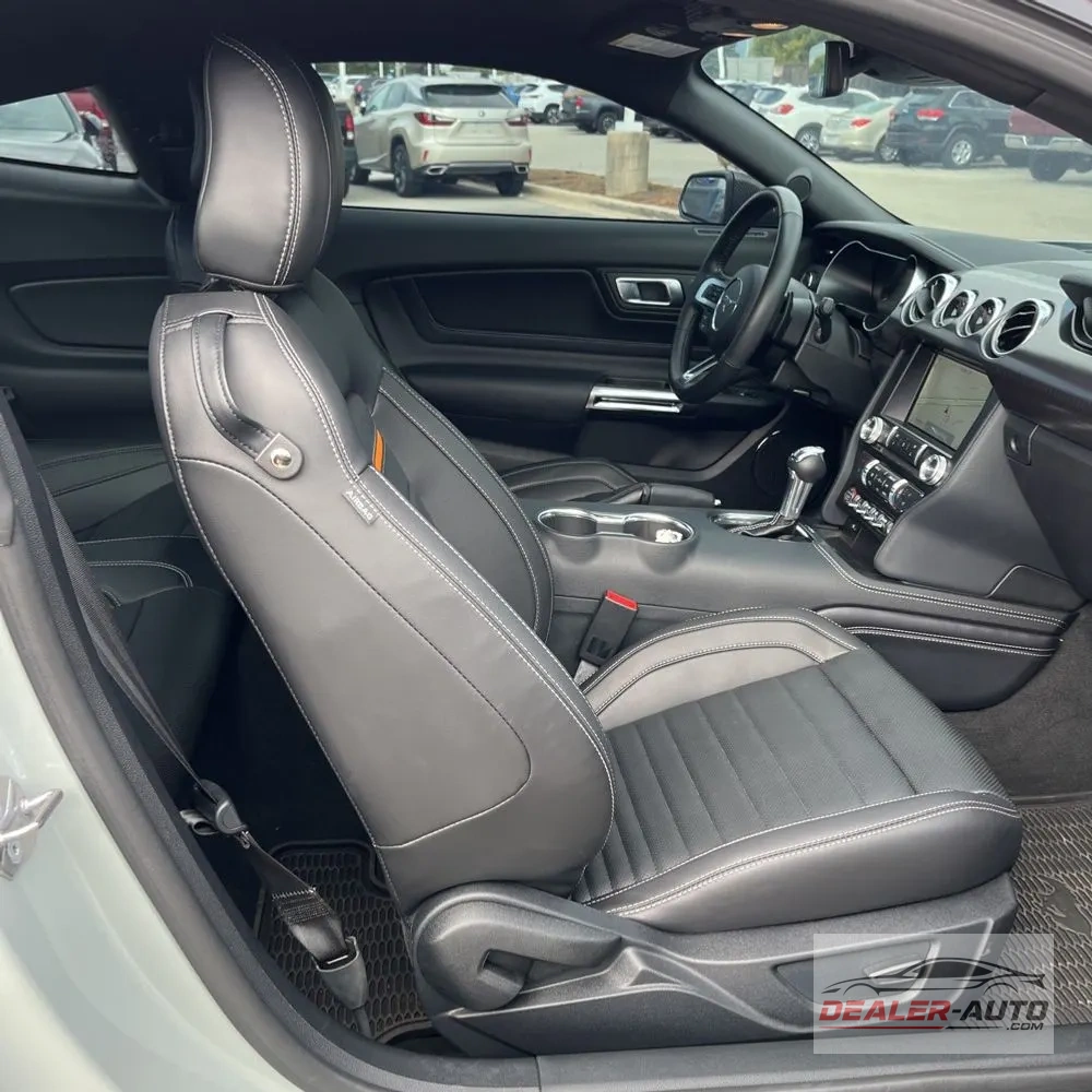 2022 Ford Mustang Mach 1