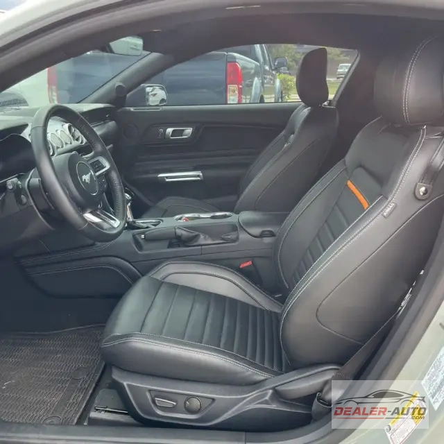 2022 Ford Mustang Mach 1
