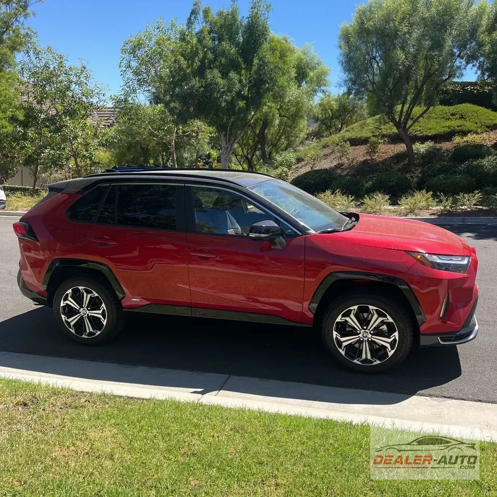 2025 Toyota RAV4 Plug-in Hybrid XSE