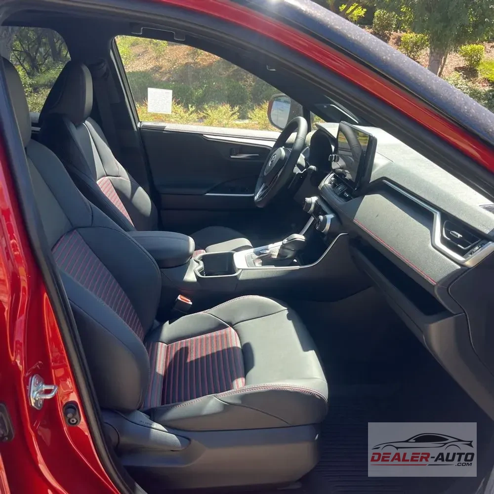 2025 Toyota RAV4 Plug-in Hybrid XSE
