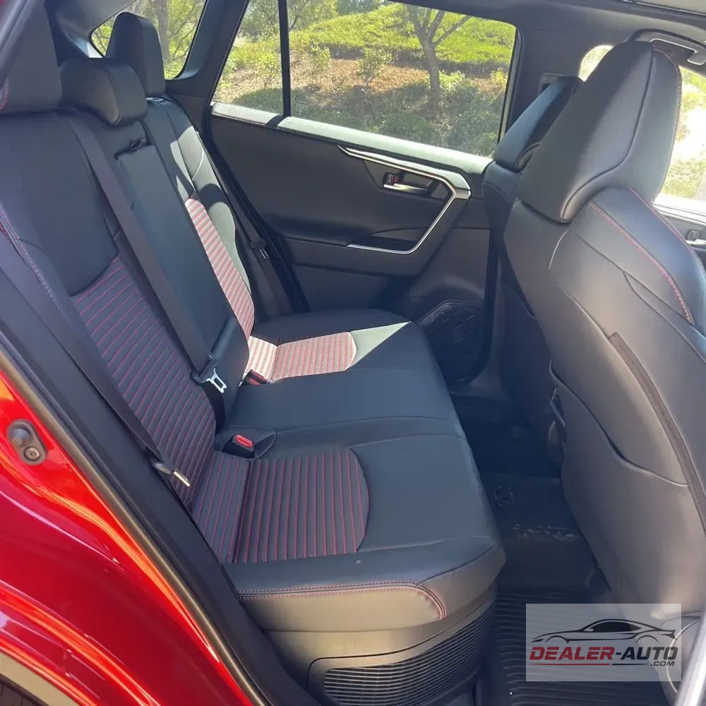 2025 Toyota RAV4 Plug-in Hybrid XSE