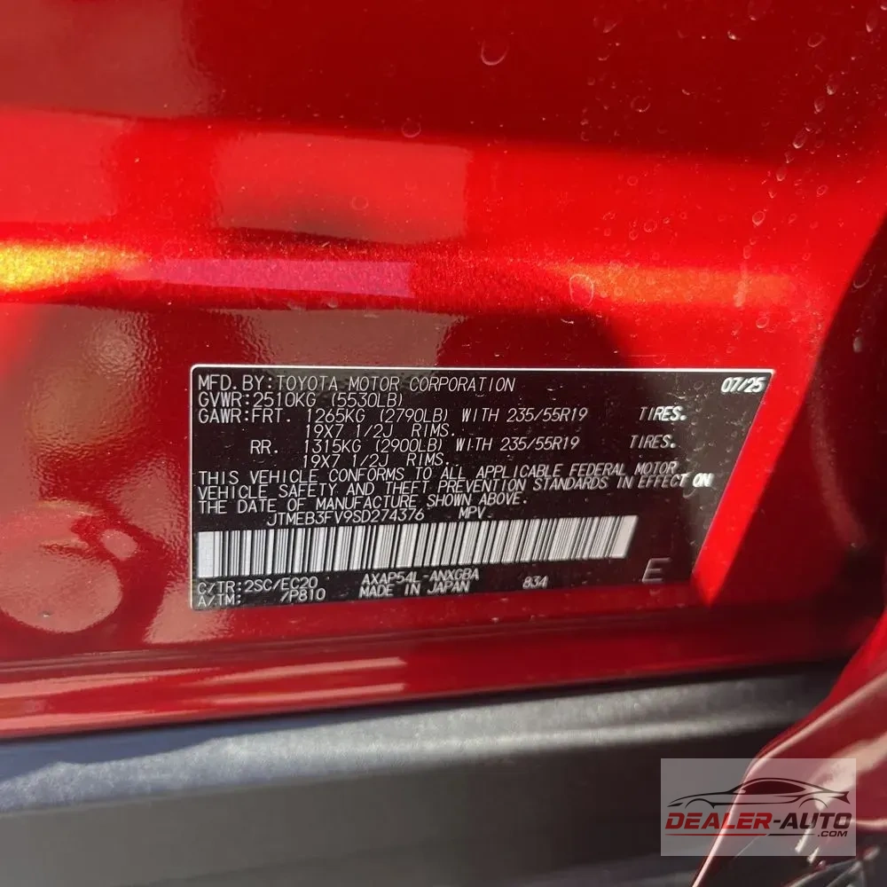 2025 Toyota RAV4 Plug-in Hybrid XSE