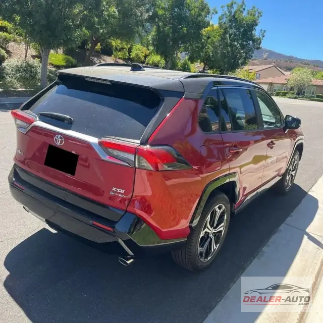 2025 Toyota RAV4 Plug-in Hybrid XSE