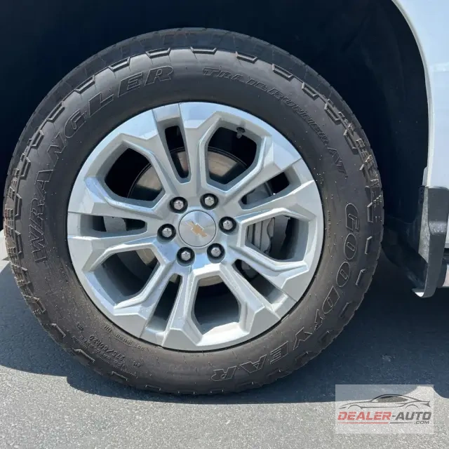 2024 Chevrolet Silverado 1500 LTZ