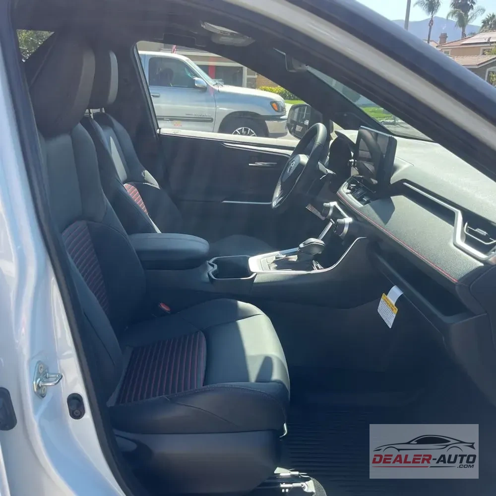 2025 Toyota RAV4 Plug-in Hybrid XSE