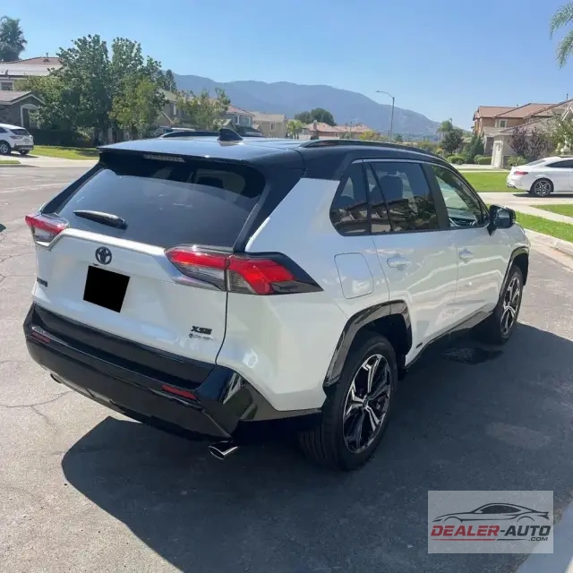 2025 Toyota RAV4 Plug-in Hybrid XSE