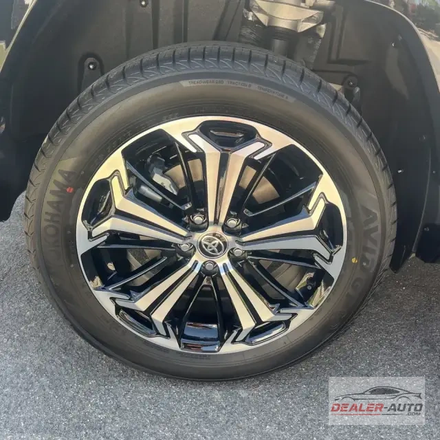2025 Toyota RAV4 Plug-in Hybrid XSE