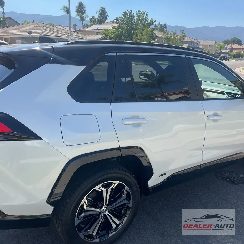2025 Toyota RAV4 Plug-in Hybrid XSE