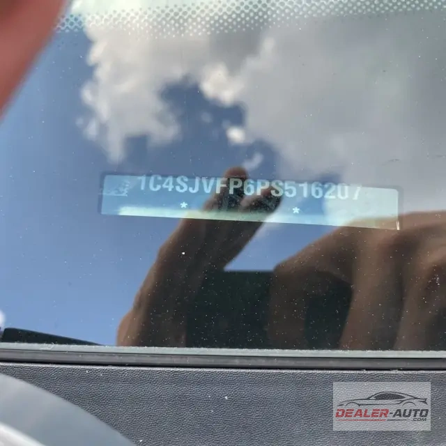 2023 Jeep Grand Wagoneer Obsidian