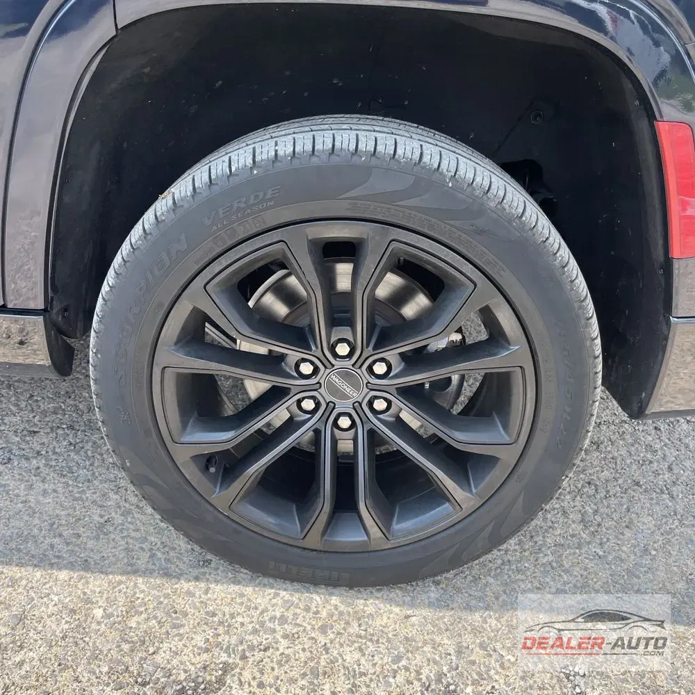 2023 Jeep Grand Wagoneer Obsidian