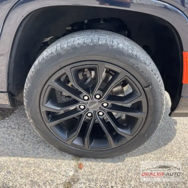 2023 Jeep Grand Wagoneer Obsidian