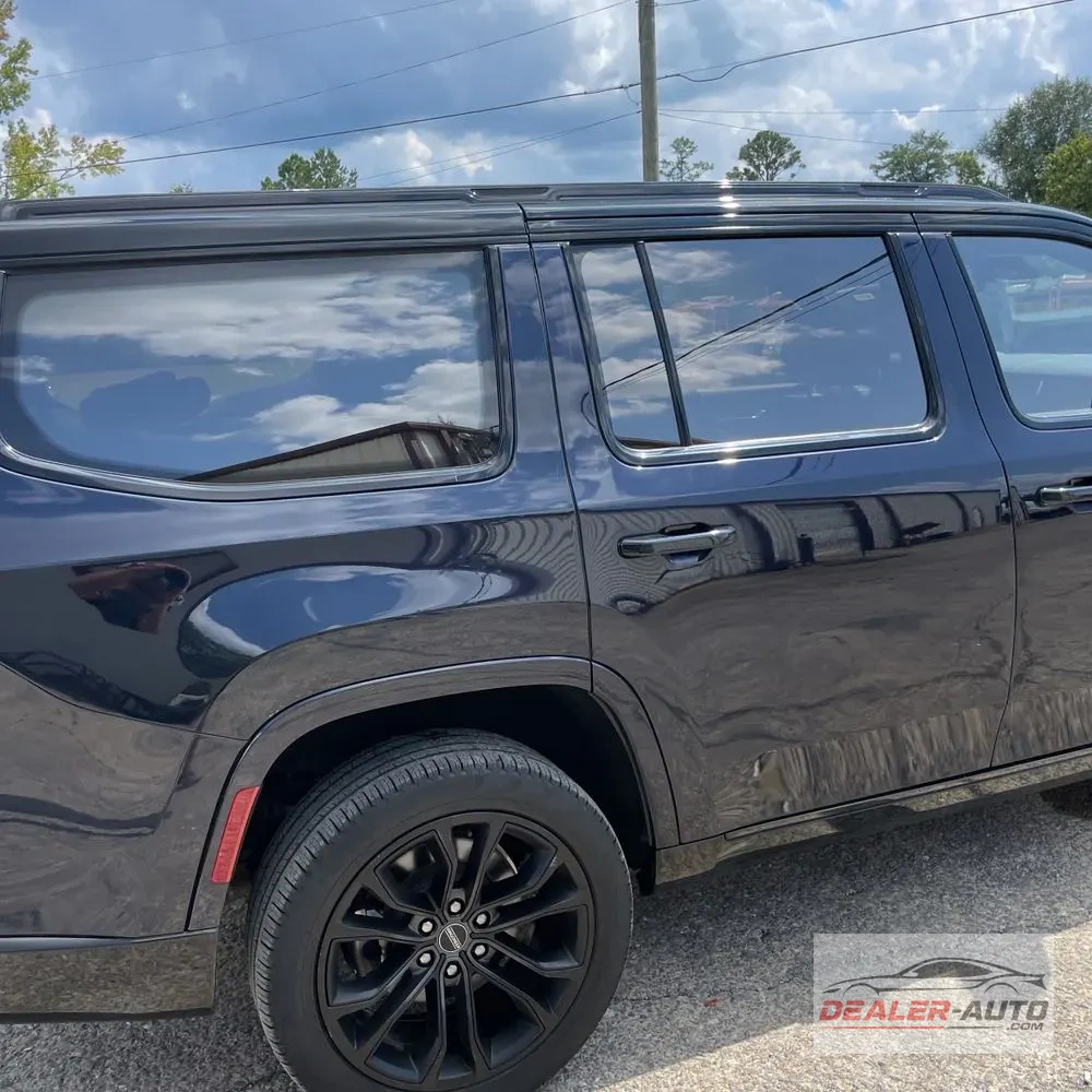 2023 Jeep Grand Wagoneer Obsidian