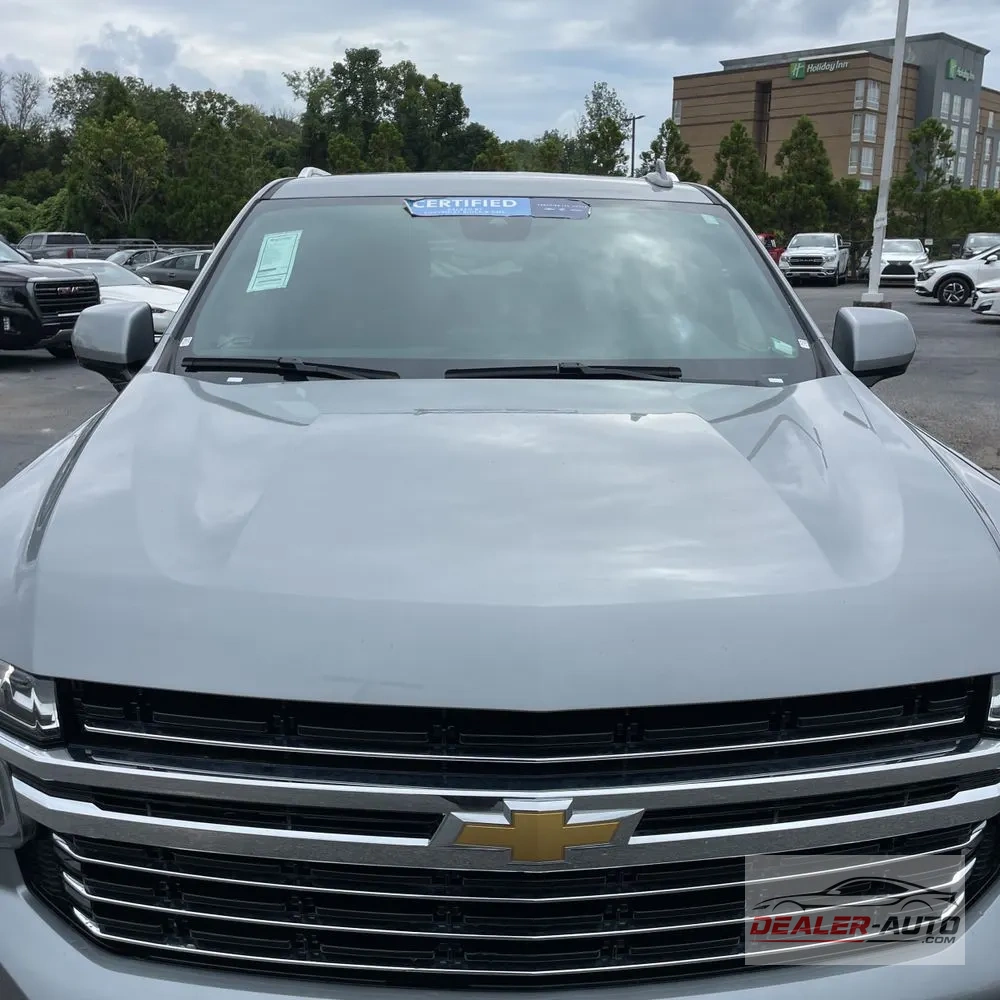 2024 Chevrolet Suburban LT