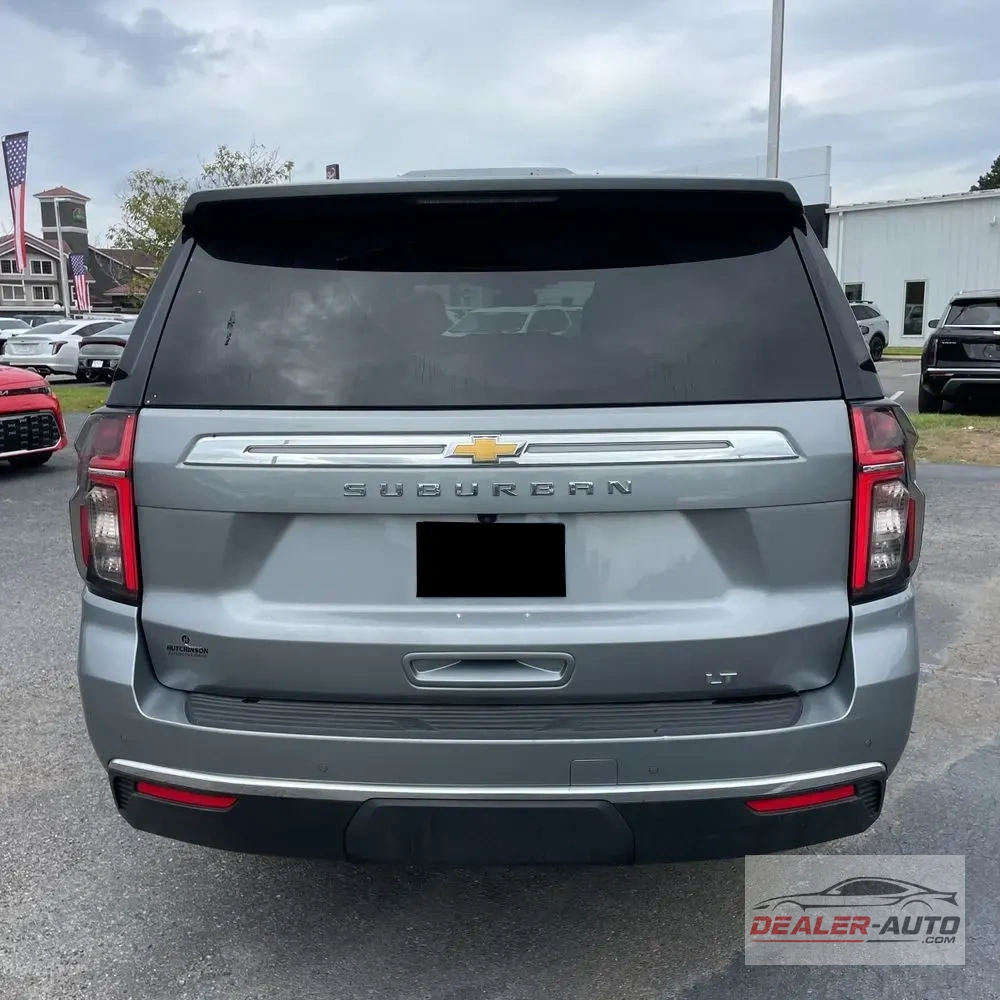 2024 Chevrolet Suburban LT